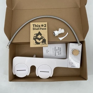 TUSHY Classic 3.0 Bidet Toilet Seat Attachment A Non-Electric Self Platinum - Bild 1 von 6