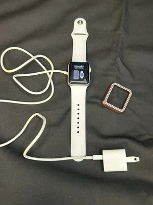 Apple Watch Series 3 38MM *BLOQUEADO* ¡SOLO PIEZAS! Excelente estado Foto 1 de 2