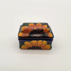 Vintage Talavera Hand Painted Pottery Folk Art Trinket Treasure Box with Lid - Picture 1 of 13
