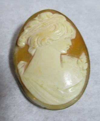 Antique Hand Carved Shell Cameo Brooch Pendant 800 Gilt Silver - Image 1 of 4