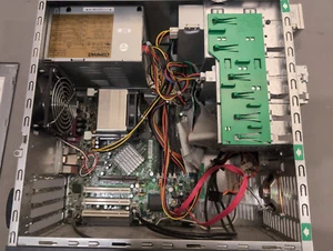 hp Compaq d330 uT - Pentium IV 3GHz, 1 GB RAM, Floppy - Bild 1 von 7