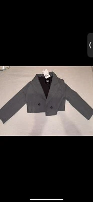 Nuevo abrigo gris Zara Youth 9/10 no sé cómo llamarlo Foto 1 de 4