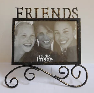 Expressions Picture Frame Friends 6X4 - Picture 1 of 1