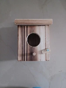 Bird Nest Box Waterproof Wooden Bird Nest Chickadee Nesting Box Bird House - Picture 1 of 9
