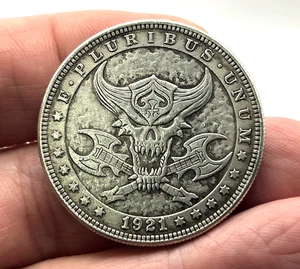 Evil Skull Teufel E-Gitarre Fantasy Pocket Piece Coin - Bild 1 von 3