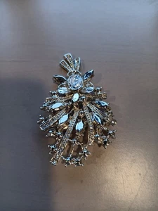 Clear Rhinestone Brooch - Picture 1 of 1