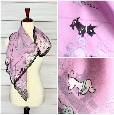 "Bufanda de seda Lulu Guinness color lila divertida impresión de perrito de Londres 27x27"" Corea" Foto 1 de 4