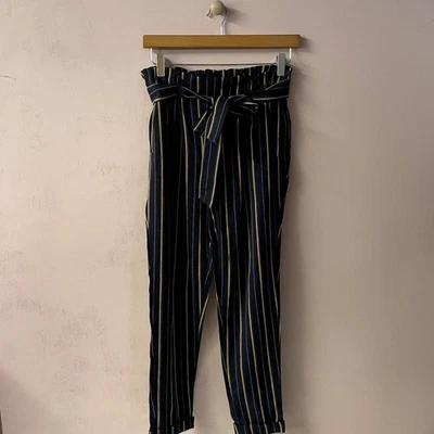 Calça Charlotte Russe listrada azul marinho/mostarda cintura alta perna cônica tamanho XS EXCELENTE ESTADO USADO - Imagem 1 de 4