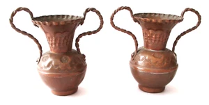 Pair VINTAGE Miniature 3" Copper Metal URNS Dollhouse - Picture 1 of 2