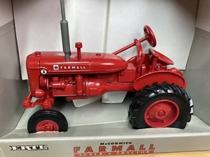 Ertl McCormick Farmall Super A Farm Toy Tractor Diecast Collectible 1:16 NEW - Picture 1 of 9
