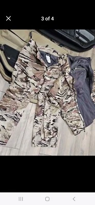 Pantalones Under Armor Cold Gear y Parka Ridge Reeper camuflados Foto 1 de 4