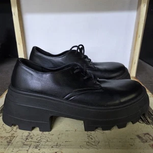 Asos Design Größe 8 schwarz klobig Midnight Blk Plateau Kunstleder Schuhe  - Bild 1 von 24