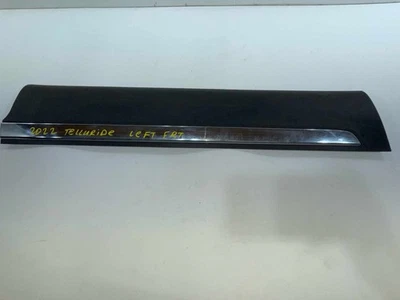 Se adapta a KIA TELLURIDE 2020-2022 puerta delantera izquierda moldura de moldura inferior OEM Foto 1 de 4