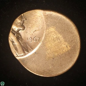Mint Error: Off Center Strike - 1967 Lincoln Memorial Cent - Choice Unc - Picture 1 of 2