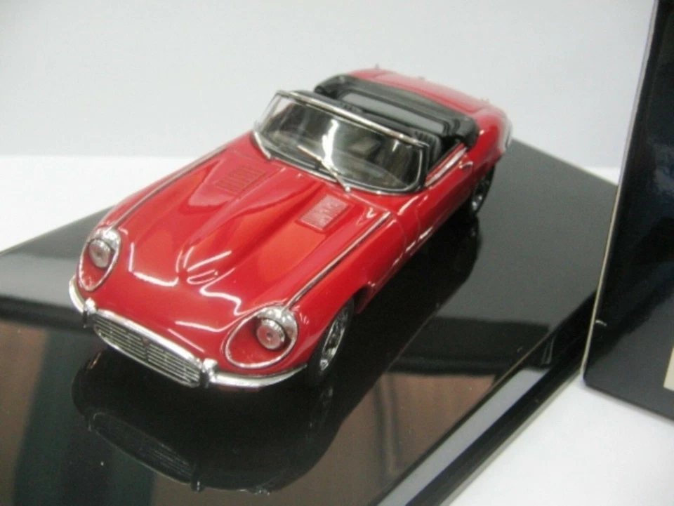 Jaguar E Type Roadster III V12 Red 1/43 Diecast Car Model AUTOart