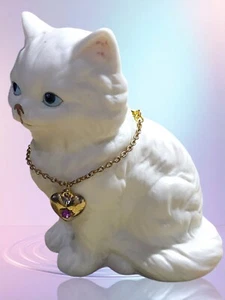 Vtg Lefton Cat February Birthday Birthstone Figurine Valentines Heart Necklace - Picture 1 of 7