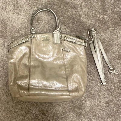 Bolso de Mano Coach de Cuero Guijarro Metálico Plateado Bolso de Hombro Cartera con Correa Foto 1 de 4