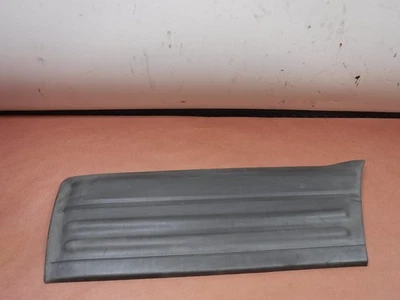 Moldura de puerta trasera para conductor Jeep Grand Cherokee ZJ 96-98 descolorida envío gratuito Foto 1 de 4