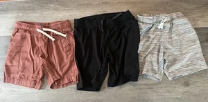 Old Navy Shorts Boys Size Small 6/7 1-Cargo And 1-athletic Dry Fit Bundle - Picture 1 of 7