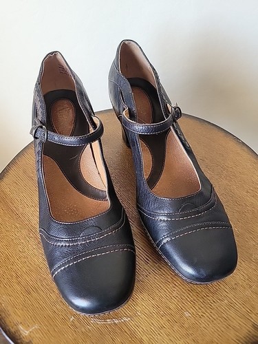 Clarks Donna Artigianale Nero Pelle Mary Janes Gancio Cinturino Passante Lavoro Taglia 9M