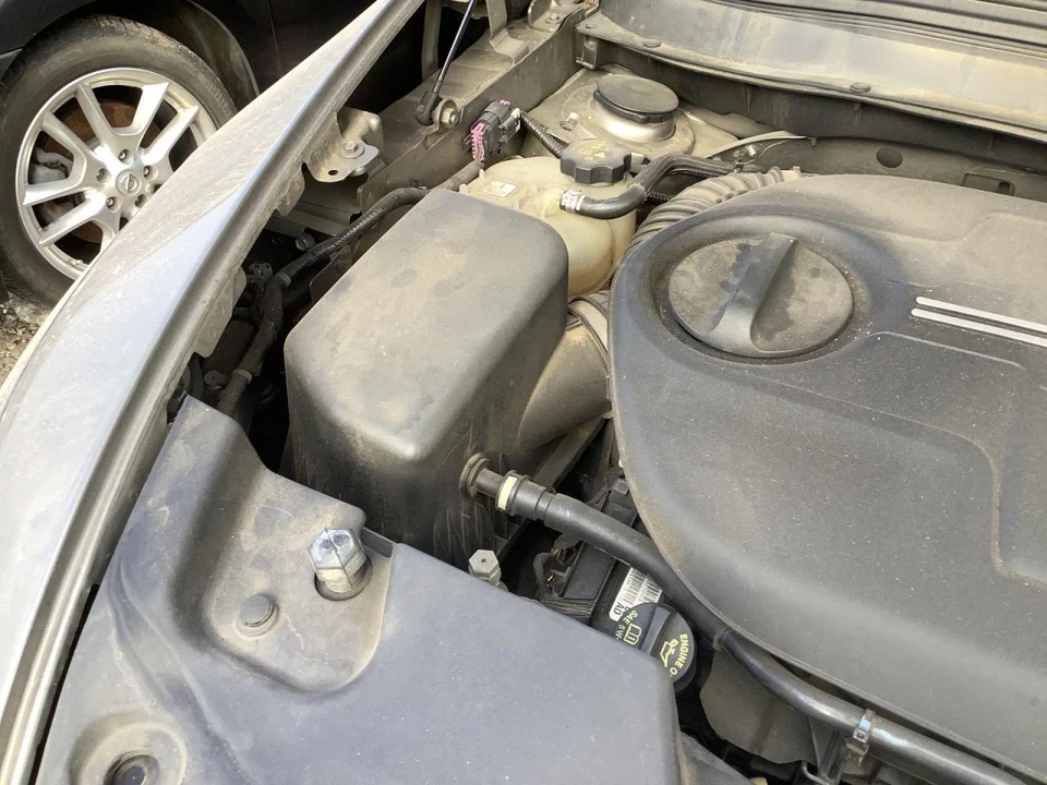 Filtro de aire 3,2 L compatible con 14-18 Cherokee 5123126 Foto 1 de 1