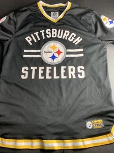 Women’s size M NFL Pittsburg Steelers football jersey shirt apparel Tshirt Q - Picture 1 of 9