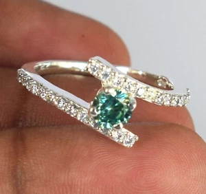 Certified Green Diamond Solitaire 0.93 Ct Round Cut Women Ring Latest Collection - Picture 1 of 8