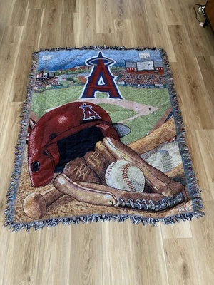 Manta de Tapiz Tejida Los Angeles Angels MLB Rara 48x60 Usada De Colección Foto 1 de 4