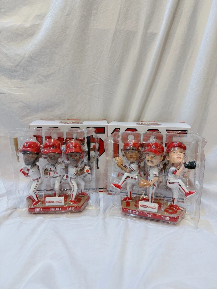 St. Louis Cardinals 1985 Liga Campeones Misterio Triple Bobblehead Nuevo en Caja 4 Disponibles Foto 1 de 4