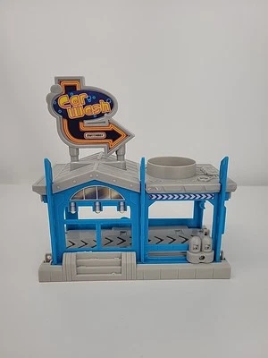 Matchbox Car Wash Playset 2012 With Figurines & Diecast Car New For Parts only - Image 1 of 4