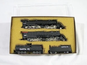 2 STEAM LOCOMOTIVES - N SCALE - ATLAS KOREA  - Picture 1 of 8