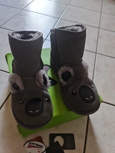 Good Used UGG Boots Kids Short Australian Sheepskin Wool Suede EVERAU Koala Plus - Picture 1 of 14
