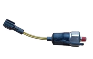 PRESSOSTATO OLIO MOTORE ZAXIS 130/200/210-1 8-97324373 / 4467564 / 4454117 - Foto 1 di 4