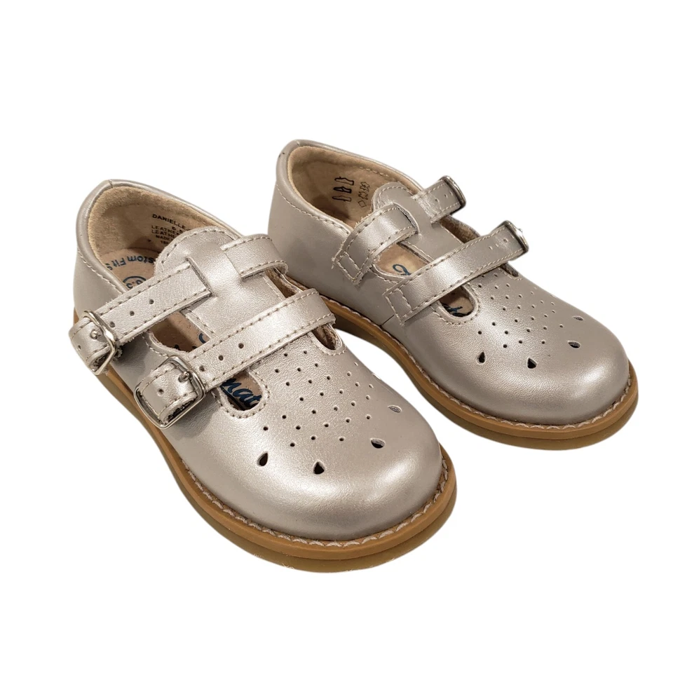 Footmates Danielle Mary Jane Girl Silver Shoes Size 6.5 W Buckle wide - Image 1 of 4