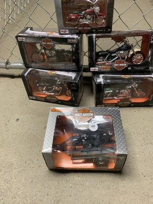 Lot Of (6) Maisto  Harley-Davidson Motorcycle - Image 1 of 4