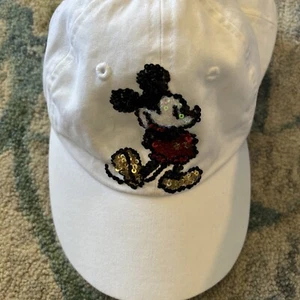Gorra de béisbol estilo Mickey Mouse blanca con lentejuelas de los parques de Disney para adulto - Imagen 1 de 6