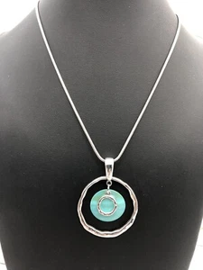 Collana Lia Sophia tono argento lucido e cerchi blu catena serpente collare 20" - Foto 1 di 9