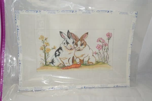 Lienzo Pintado a Mano Punta de Aguja CONEJOS 5" X 9" 18ct Lienzo 13" x 9.25" - Imagen 1 de 2