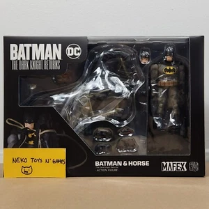 MEDICOM TOY MAFEX No.205 BATMAN & HORSE (The Dark Knight Returns) U.S SELLER!!! - Picture 1 of 15