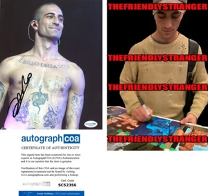 Damiano David signed "MANESKIN" 8x10 Photo k Hot SEXY Born Broken Heart ACOA COA - Bild 1 von 5