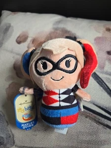 Neu mit Etikett Hallmark Itty Bittys DC Super Hero Girls Harley Quinn Mini Plüschtier - Bild 1 von 4