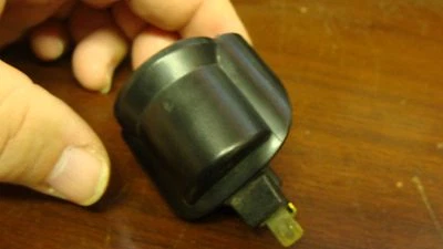 GE Side by Side Refrigerador Mod GSS23WGTABB Repuesto Congelador Enchufe Luz Foto 1 de 4