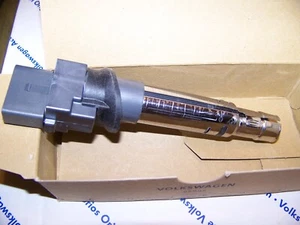 Genuine Volkswagen 2007-2022 Atlas Touareg CC Passat Ignition Coil 022-905-715-E - Picture 1 of 2