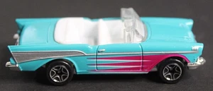 Matchbox 1957 Chevrolet Bel Air Convertible 1:66 Diecast Model Car - Picture 1 of 6