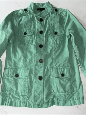 Chaqueta utilitaria verde pequeña Talbots para mujer cuello falso botones militares bolsillos Foto 1 de 4