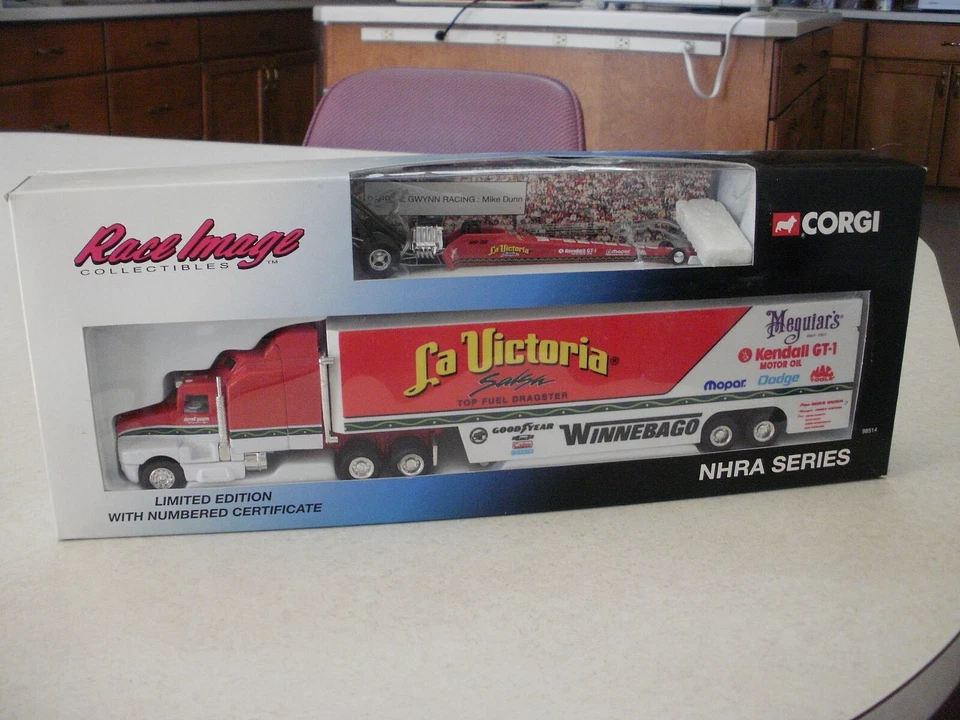 NHRA 1/64 DARRELL GWYNN MIKE DUNN LA VICTORIA SALSA HAULER AND DRAGSTER - Image 1 of 4
