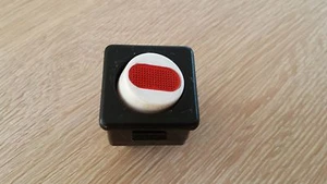 3 Stück schwarzer WIPPSCHALTER 1xUM beleuchtet 250VAC 16A 28x28x30mm  - Picture 1 of 2