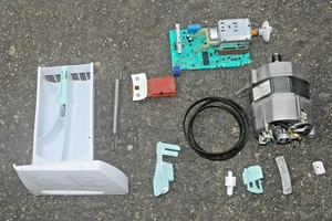 HOTPOINT WM61PR WASHING MACHINE INDIVIDUAL PARTS:SEE DESCRIPTION SECTION - Picture 1 of 4