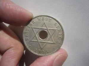 1945 BRITISH WEST AFRICA ONE PENNY - Picture 1 of 2
