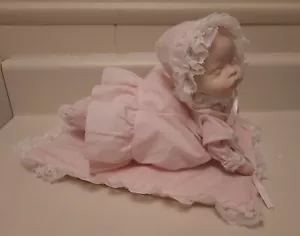 Caja de música vintage musical Baby Dara porcelana cuerda dinastía muñeca colección - Imagen 1 de 9